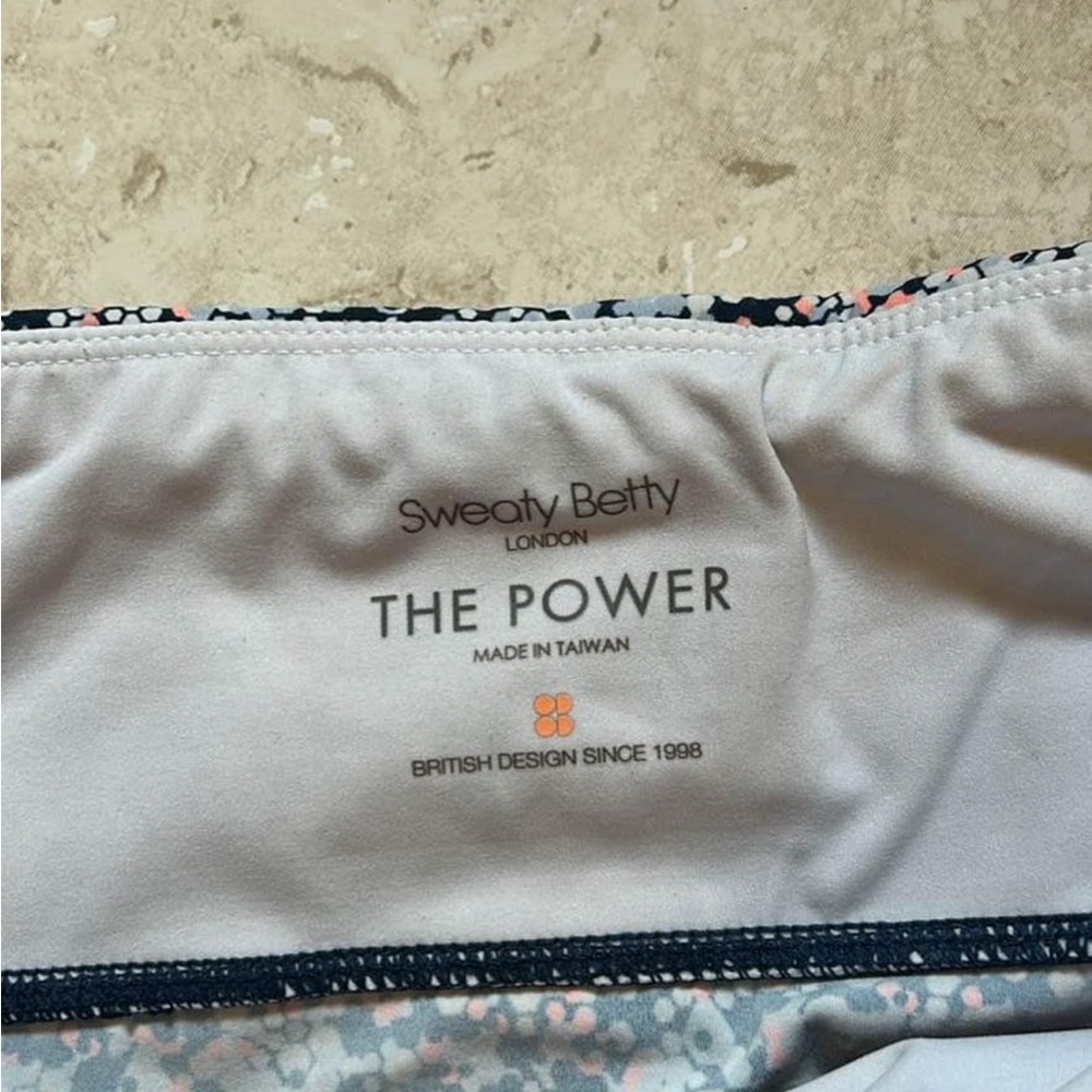 Sweaty Betty cropped leggings.